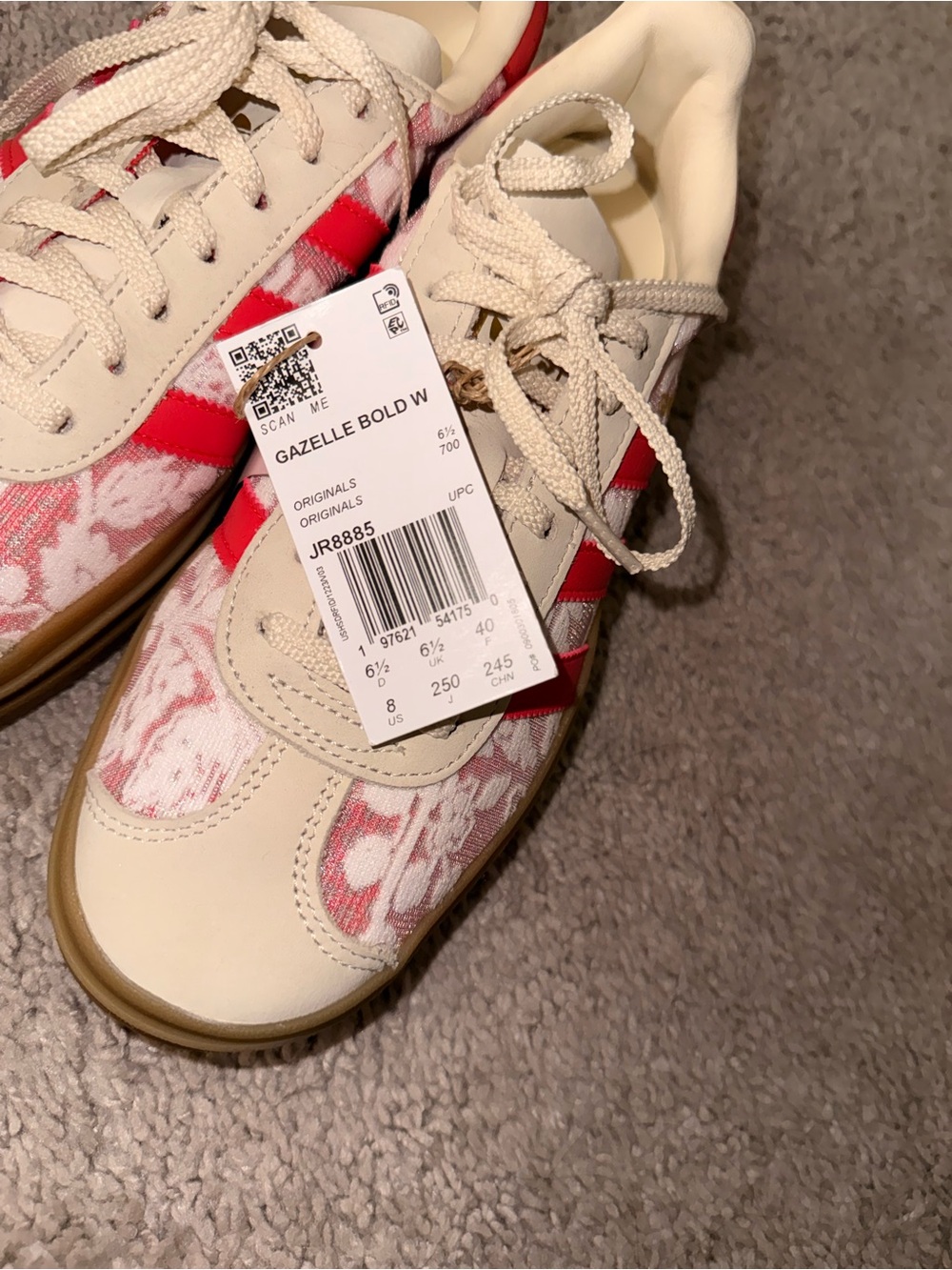 Adidas Cream & Red Patterned Low-Top Sneakers Liberty London Gazelle - Picture 6 of 9